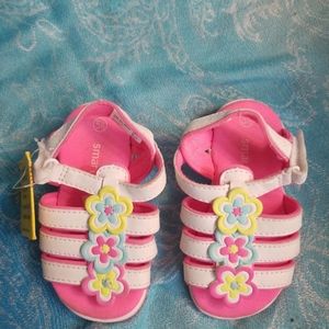 New w tag girls smartfit sandals Sz 5 1/2